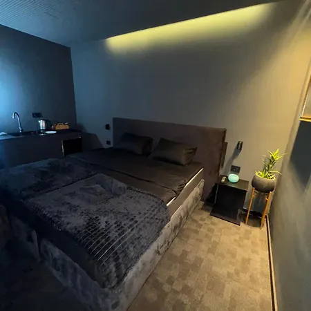 Hedonist Lägenhet Jagodina